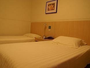 Jingjiang Hongqiao Hu Qinping Road Hotel 3*